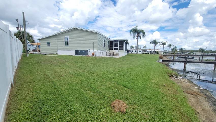 116 King Drive a Winter Haven, FL Mobile or Manufactured Home for Sale